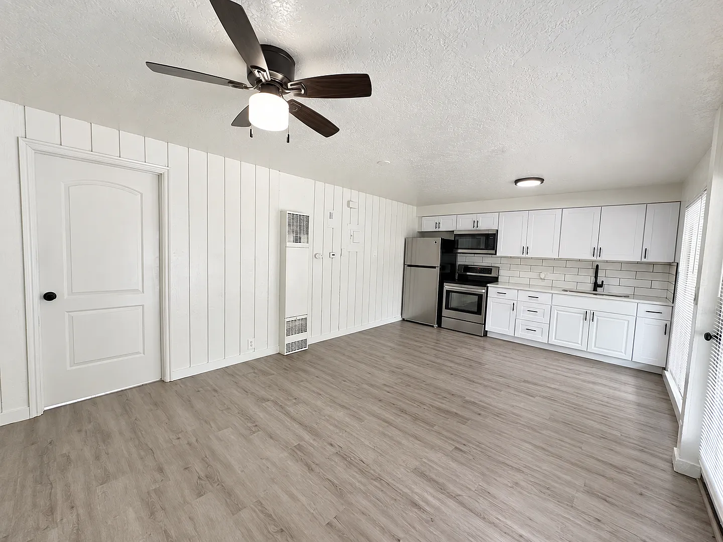 Two Months Free - Updated 1 Bedroom In Salt Lake City — Photo 1