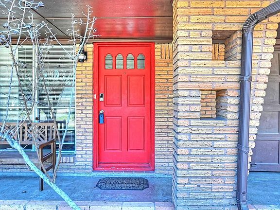 3rd image of 4021 Silverwood Dr