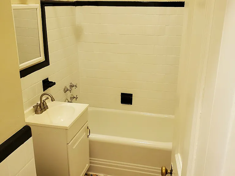 1470 Beacon St #6 — Photo 14
