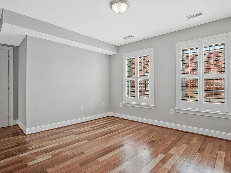 911 Kennedy St NW #11B — Photo 26