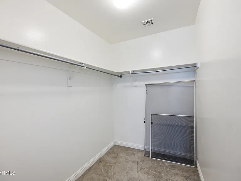 1330 S 121st Dr — Photo 22