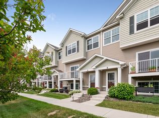 1800 Plymouth Ln UNIT 6, Chanhassen, MN 55317