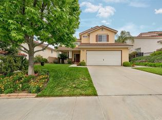 28403 Nicholas Cir, Saugus, CA 91350