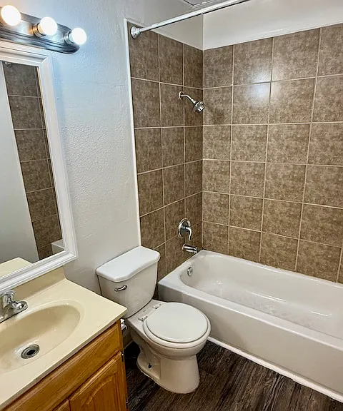 5010 Echo St #C — Photo 11