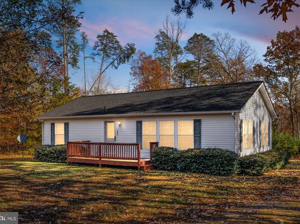 532 N Timber Tribe, Mineral, VA 23117