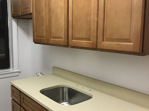 3rd image of 3450 29th St APT 3E