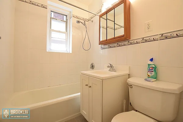 Rented by null | media 18