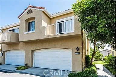 3 bed, 2.5 bath, 1507 sqft, $4,900 — Photo 2