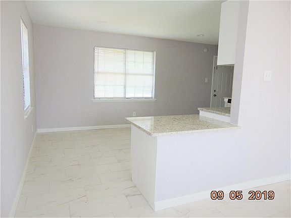 4th image of 1000 Joe Bailey St