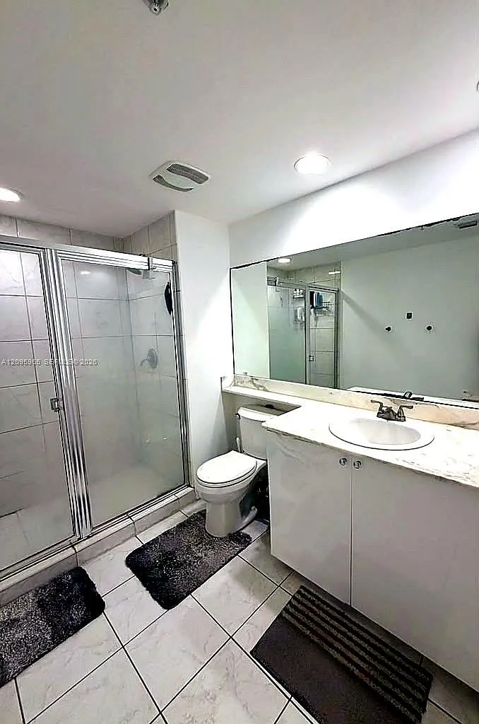 Venture At Aventura West — Photo 4