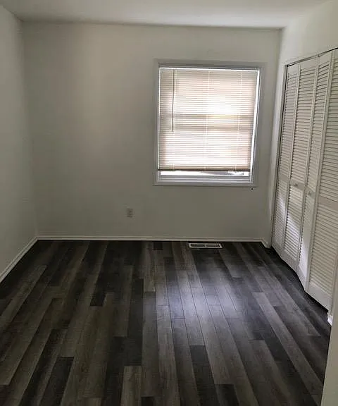 3588 Oakwood St — Photo 10