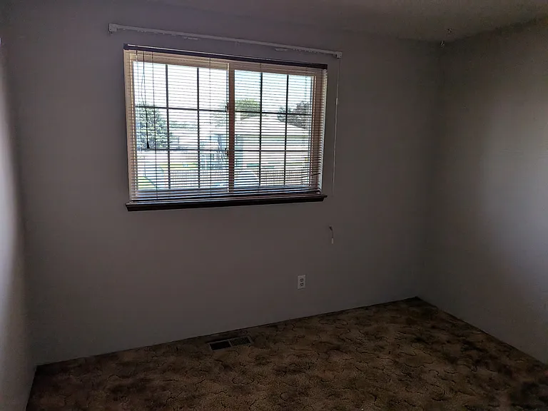 8015 W Hood Ave — Photo 13