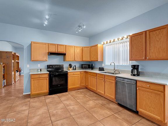 3rd image of 3537 W Camino De Urania