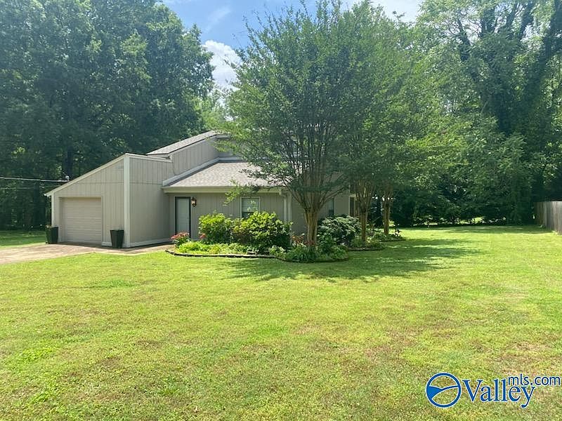 2305 Kirkland Cir, Guntersville, AL 35976 MLS 21842205 Zillow