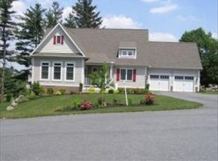 16 Overhill Dr, Lancaster, PA