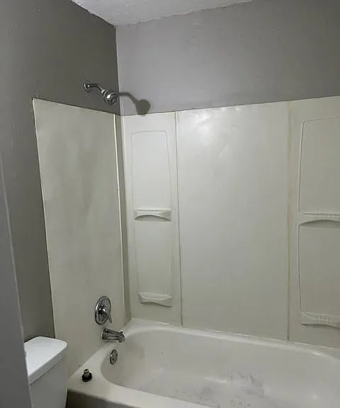 1228 E 30th St #B — Photo 4