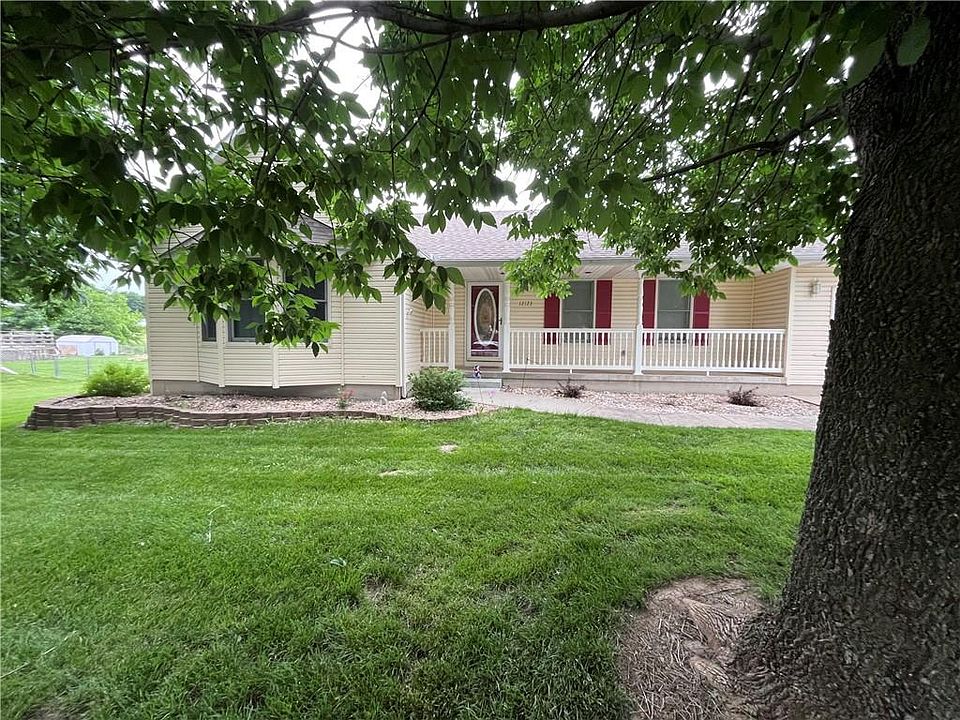1st image of 12123 Davis Dr