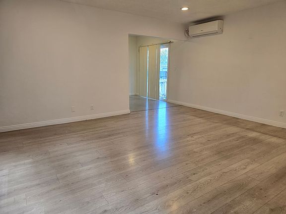 2nd image of 500 Everett Ave #A