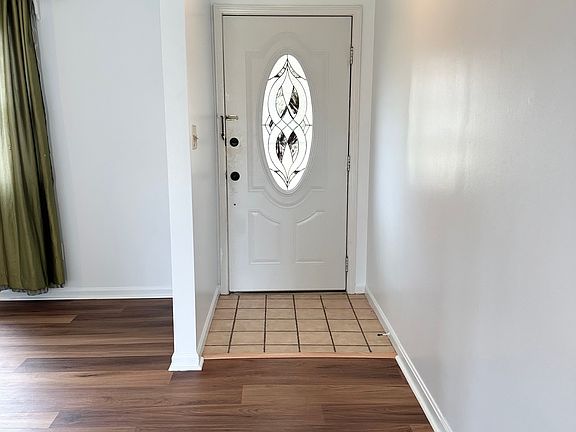 2nd image of 7819 Snowflake Dr