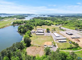 140 Claysville School Rd, Guntersville, AL 35976