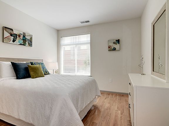4th image of 1903 Towne Centre Blvd Unit 441