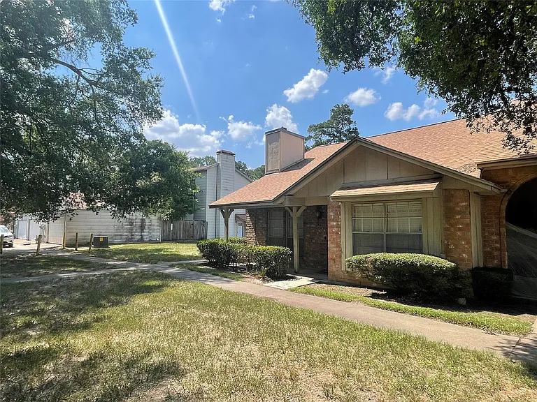 12335 W Village Dr #A — Photo 4