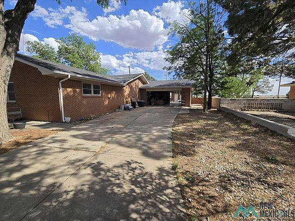 2nd image of 161 Yucca Dr
