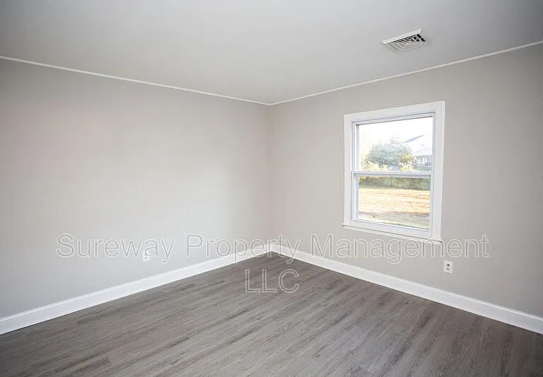 48 Sandstone Ln — Photo 13