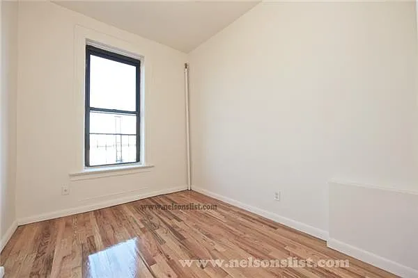 Rented by R New York | media 8