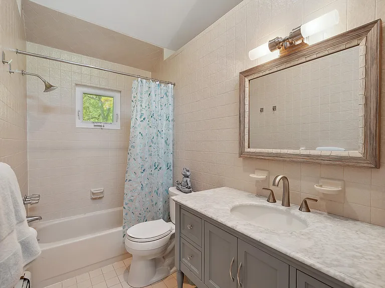 43 Highlands Dr — Photo 15