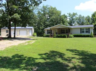 2914 Brown Bend Rd, Edwards, MO 65326