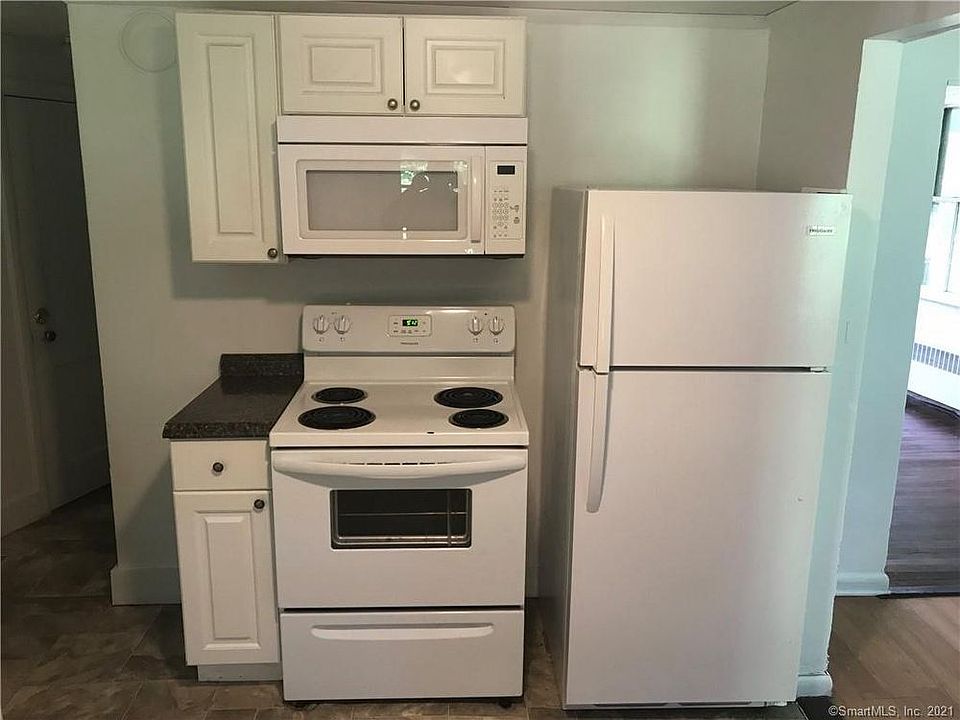 53 Main St Somers CT Zillow