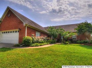 3469 Hourglass Dr W, Hernando, MS 38632