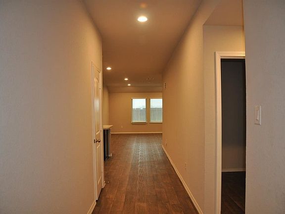 3rd image of 20927 Medford Landing Ln