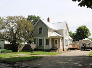 805 8th Ave, Belle Plaine, IA