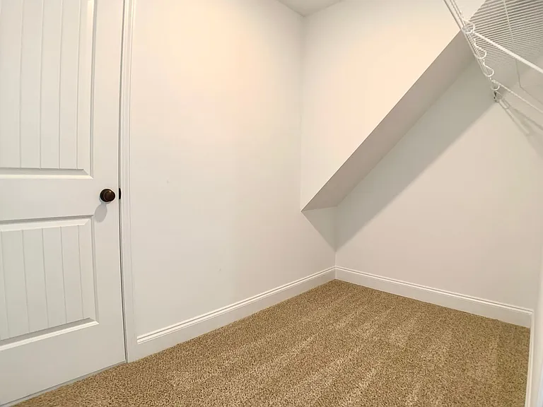 733 Banister Dr — Photo 24