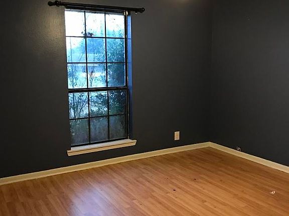 5th image of 124 Shelly Ln