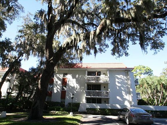 2nd image of 2635 Seville Blvd Unit 301