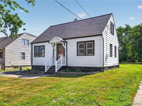 3093 Lyth Rd, Lackawanna, NY 14218