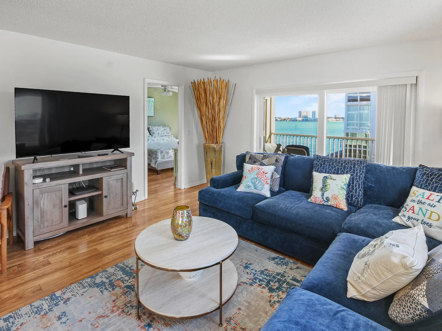 2 bed, 2.0 bath, 1194 sqft, $2,800 — Photo 1