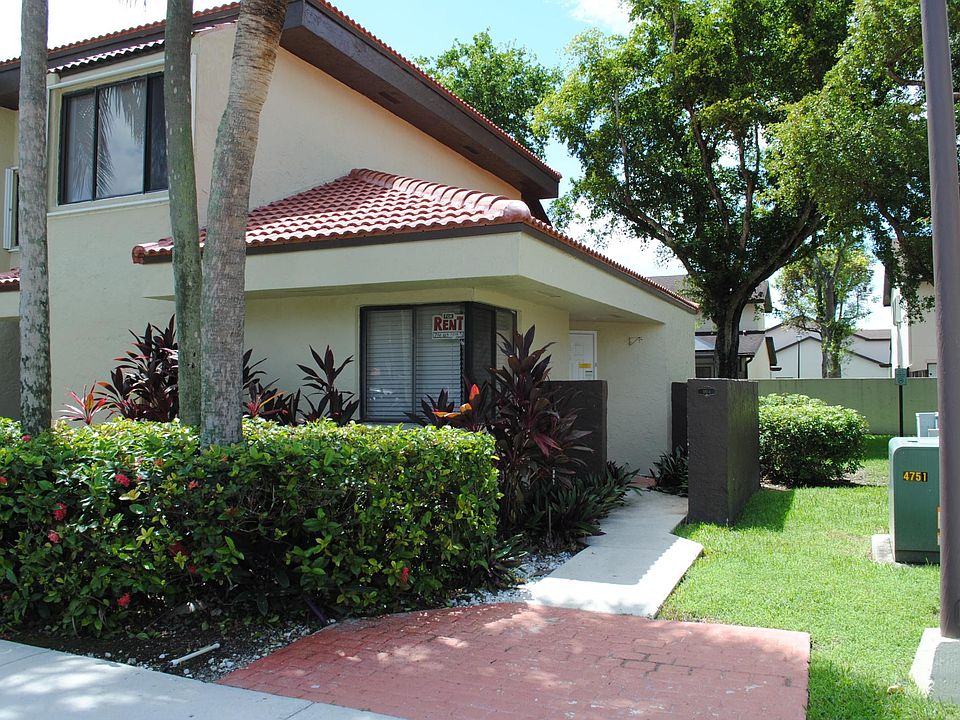 1st image of 9814 SW 138th Ave #1R