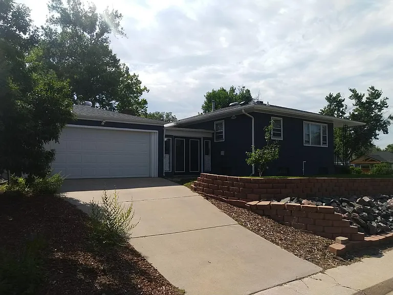 Driveway Entry from Ogden St