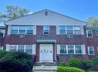 223 N Middletown Rd APT D, Pearl River, NY 10965