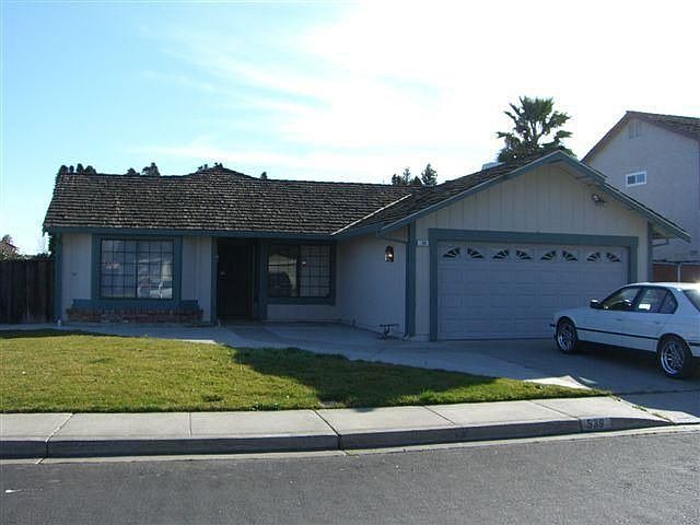 1st image of 539 Lupine Cir