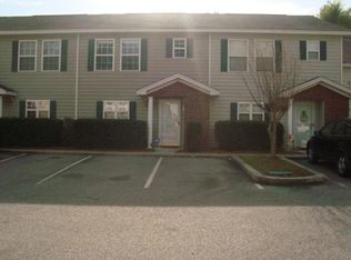 407 Sandlewood Dr, Summerville, SC 29483