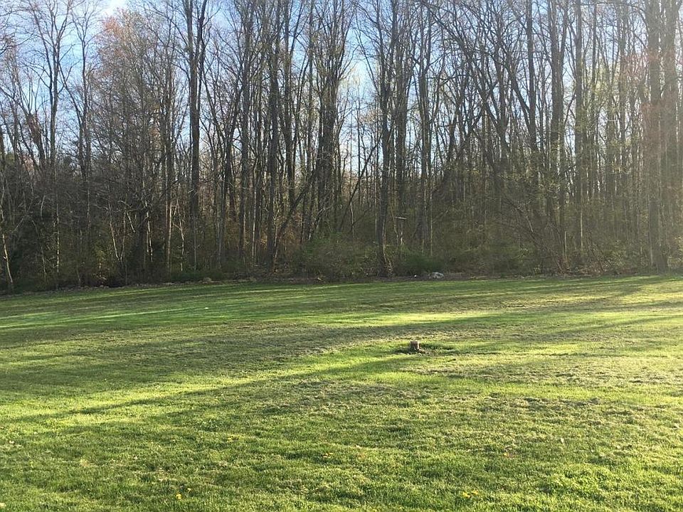 2nd image of 685 Greenville Rd