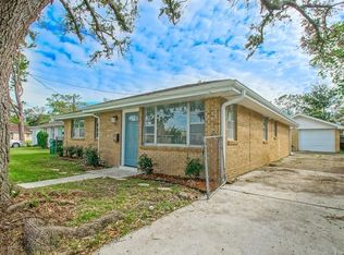 8937 Rensu Dr, River Ridge, LA 70123
