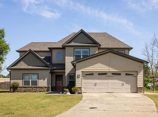 62 Winter Hawk Dr, Fort Mitchell, AL 36856