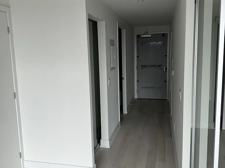 8 Cumberland St #1707 — Photo 3