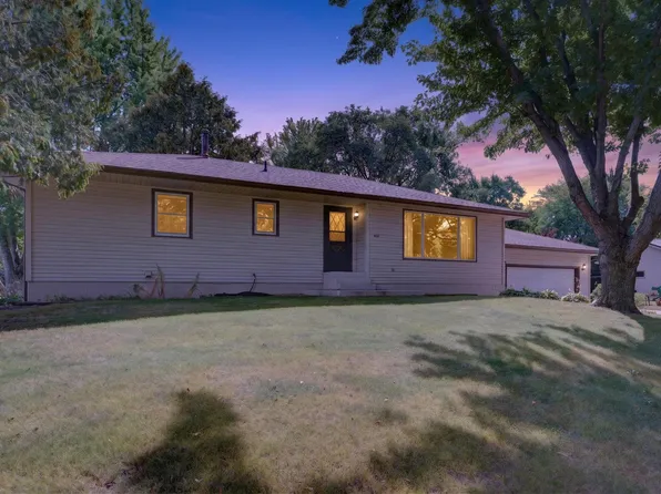 408 Sunrise Dr, Litchfield, MN 55355